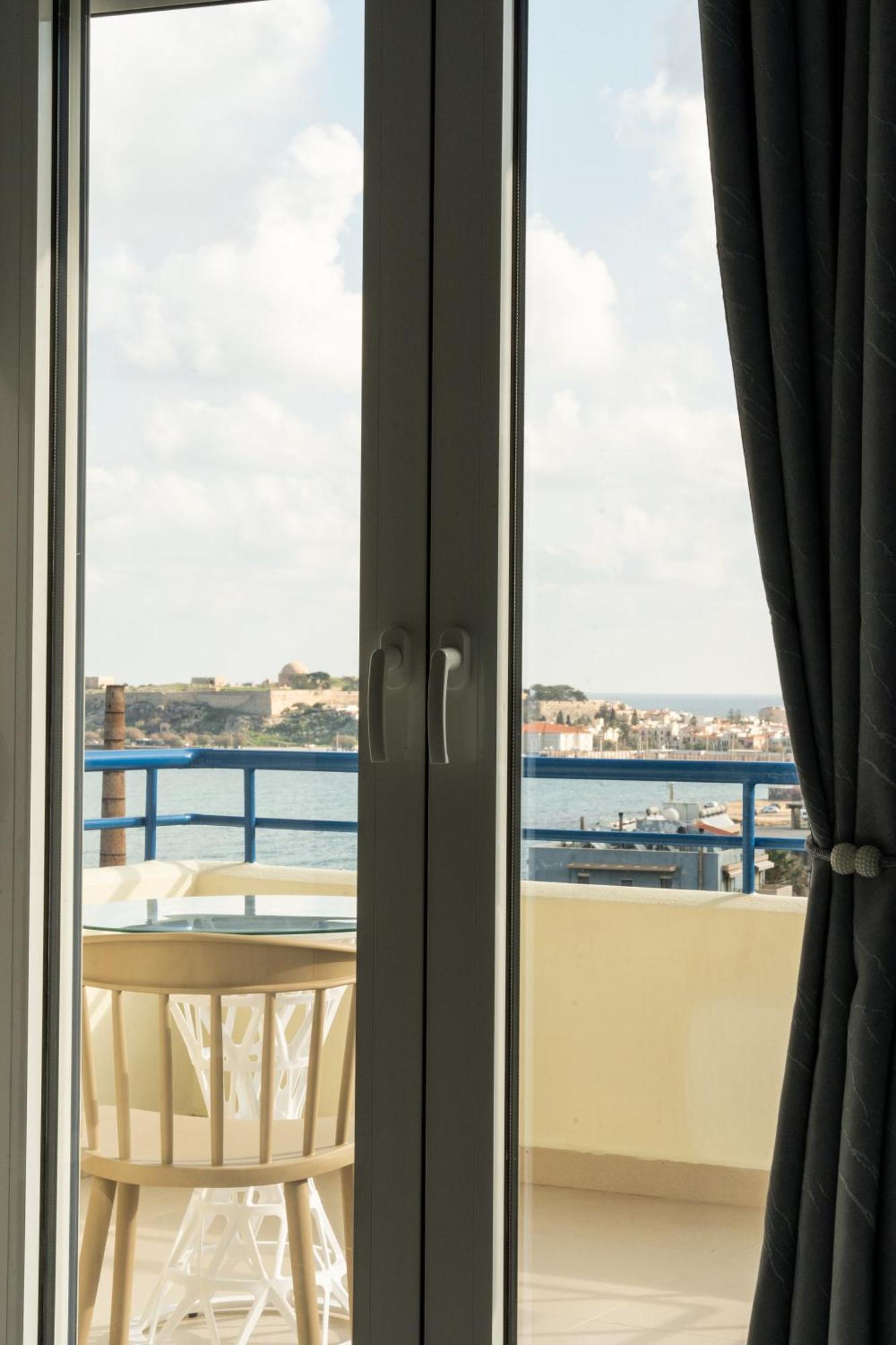 Secret View Apartment, With Private Jacuzzi Réthymnon Extérieur photo