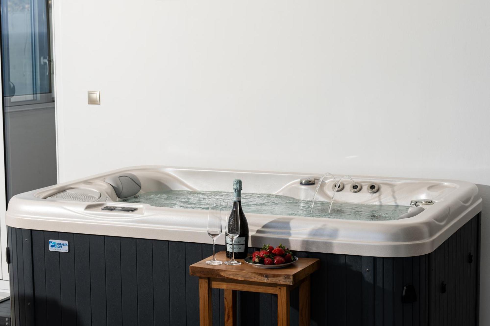 Secret View Apartment, With Private Jacuzzi Réthymnon Extérieur photo